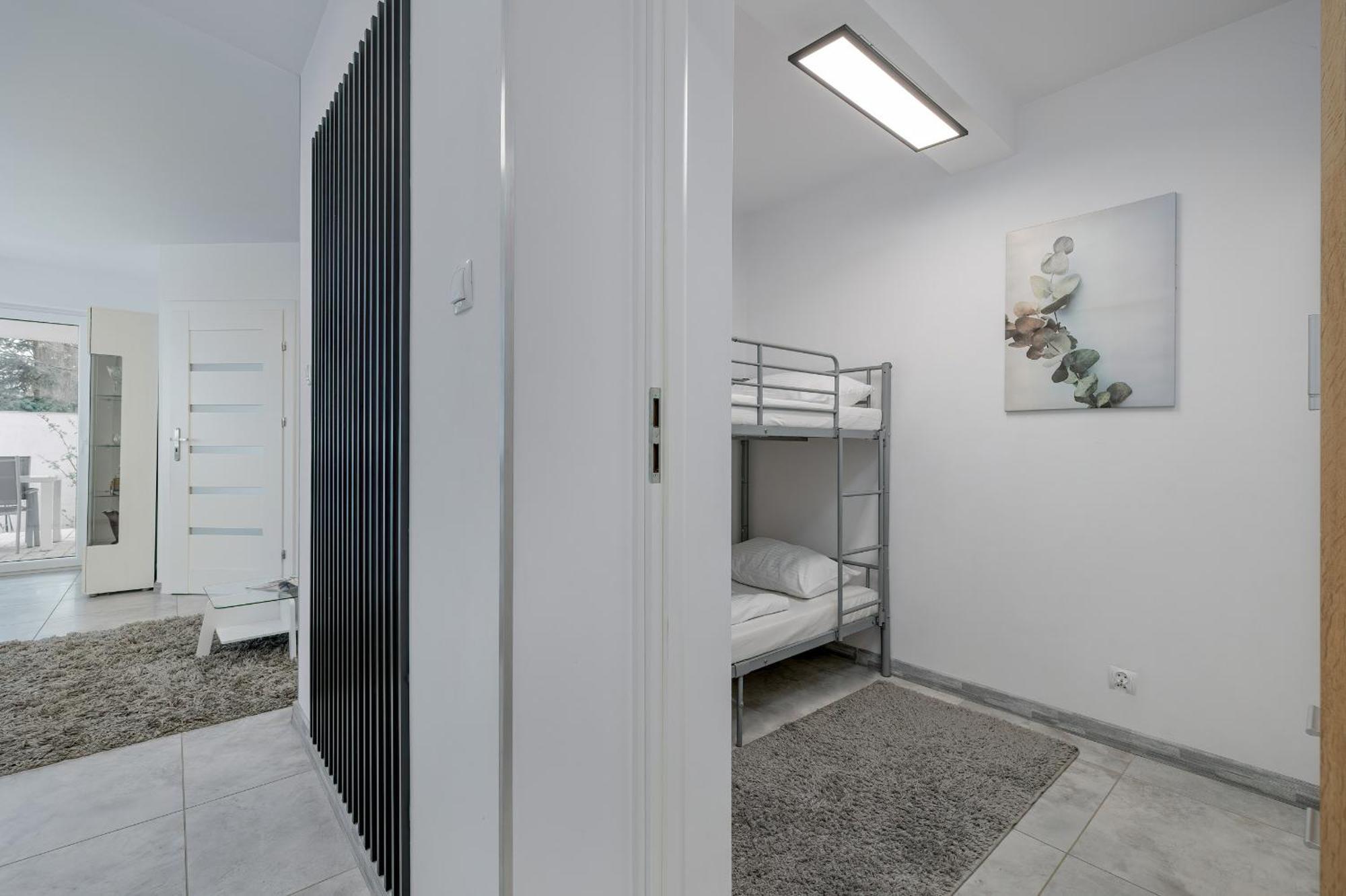 Family Apartments Herberta With Terrace And Parking By Rent Like Home Świnoujście Exterior foto